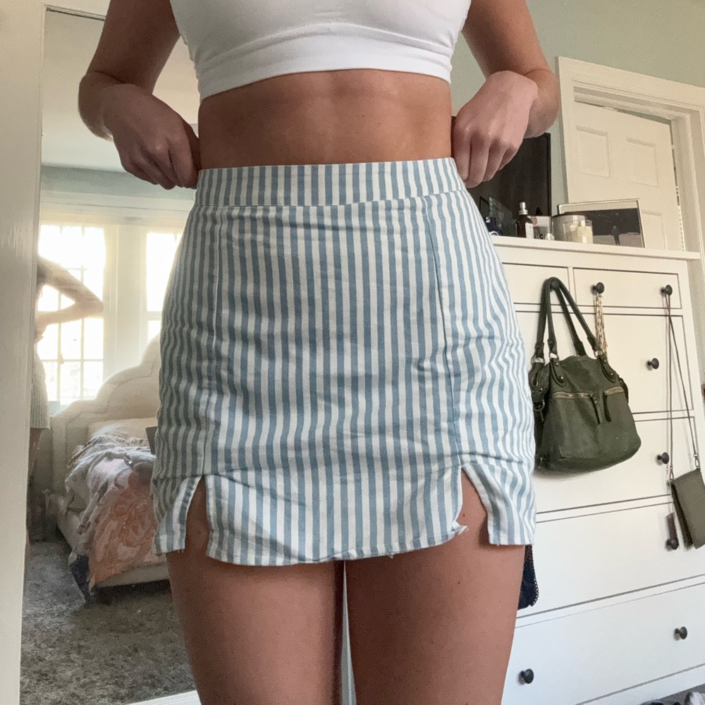 Blue and white striped Le Lis skirt; size small